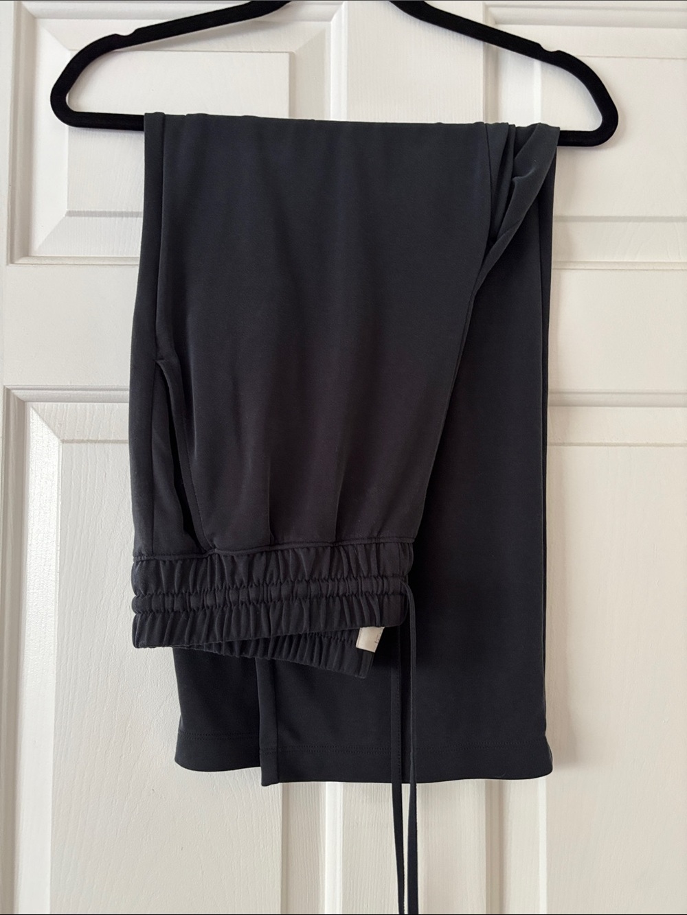 LOFT Black Pull-On Jogger Pants
